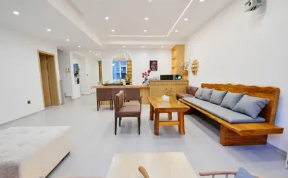 Lijiang Xiangyu Yuanjun Shiguang Homestay (Gucheng Branch)