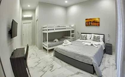 B&B Dint 'o core e Napule