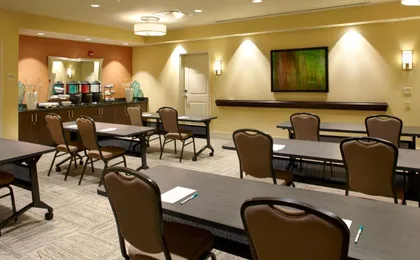 Homewood Suites by Hilton Pittsburgh Airport Robinson Mall Area