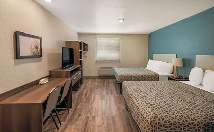WoodSpring Suites West Palm Beach