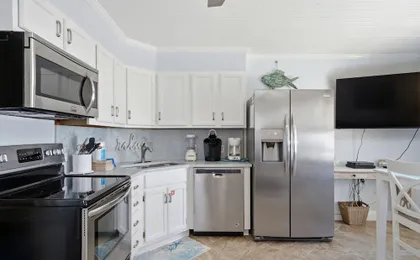 Gulf Village 207