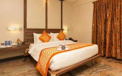 Capital O 16033 Hotel Cartier Biznotel