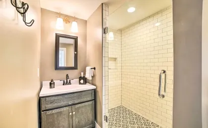 Pittsburgh Home: Walkable Location!