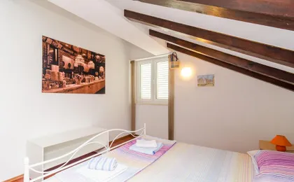Apartment Villa Mikica