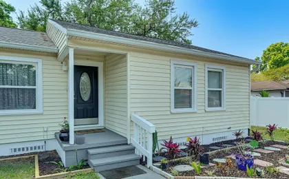 4 Mi to Hyde Park Village! Modern Escape w/ Yard