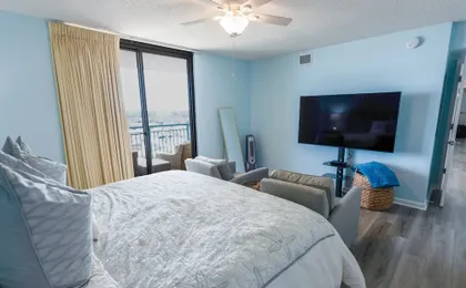 1608 Brighton Tower 2 Bedroom Condo