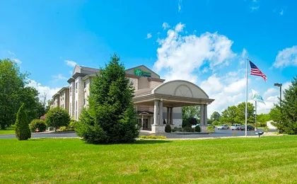 Holiday Inn Express & Suites Bucyrus by IHG