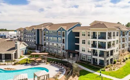Spacious Furnished Resort Style Apartments