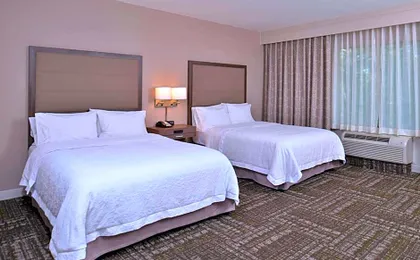 Hampton Inn & Suites Dallas Market Center