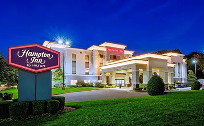 Hampton Inn Van Buren