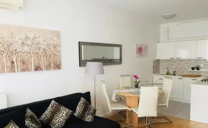 Nova Galerija Studio Vita i Apartman Sara