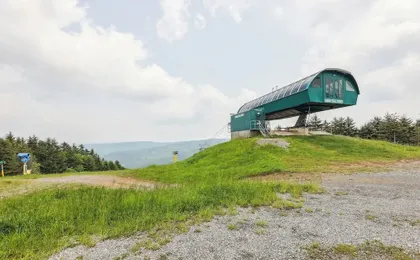 Cozy Snowshoe Condo Rental: Walk to Chair Lift!