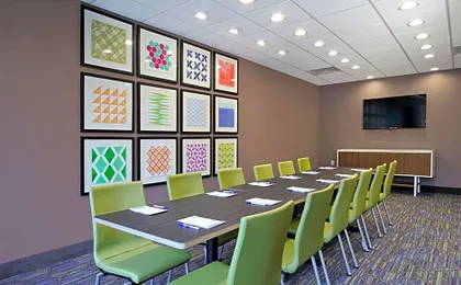 Holiday Inn Express & Suites Columbus North by IHG