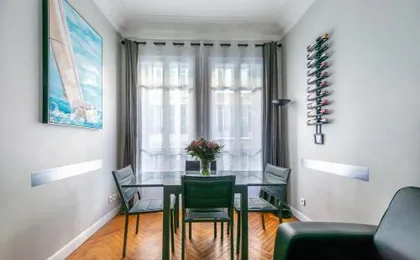 Nice Central Art Deco Flat 45 m²