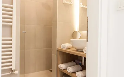 Tesla Boutique Apartments & Rooms