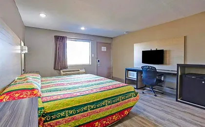 Super 7 Inn Dallas Near Duncanville