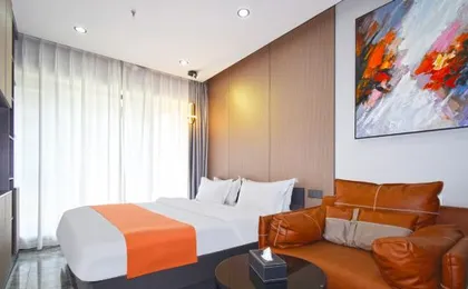 Sesame Light Luxury Hotel (Gaoxin Tianjie Sunac Cultural Tourism City Branch)