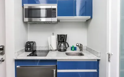 Maverick Suites at 245 Newbury St