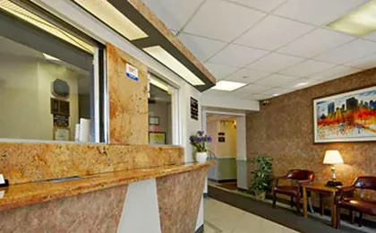 Super 8 by Wyndham Long Island City LGA Hotel