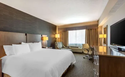 Best Western Plus Cottontree Inn