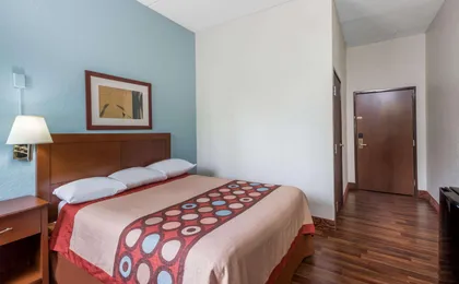 Super 8 by Wyndham Danbury