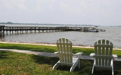 Lakeside Inn