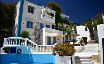 Gorgeous Studio for 2 People, Swimming Pool And Sea View (Adults Only)