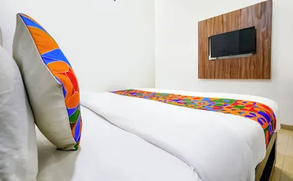 Fabhotel Amfahh Inn