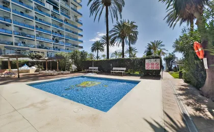 Skol 335. Fantastic Beachfront Apartment Facing South.