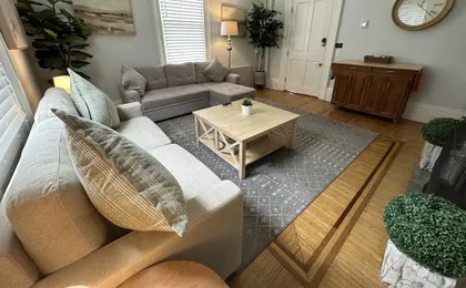 Spacious Suite 1 Bed/ 1 Bath/ Pullouts Sofas - Unit 5 1 Bedroom Apts