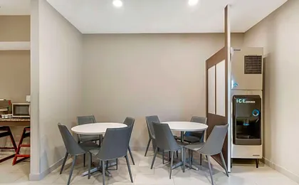Microtel Inn & Suites By Wyndham Brooksville