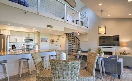 Heated Pool, Steps to Beach: Indian Shores Condo!