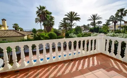 Cutest Beach Villa - 30 M To Beach