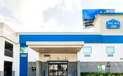 Palace inn Blue IAH
