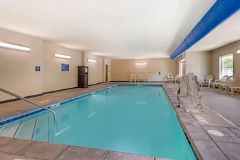 Cobblestone Hotel & Suites - Morgan