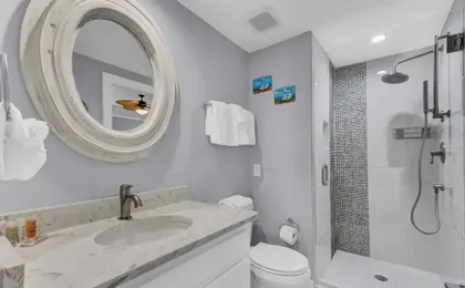 518 Seascape Waterfront Views + Community Pool