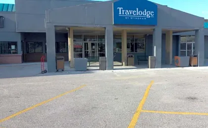 Travelodge by Wyndham Lincoln Northeast