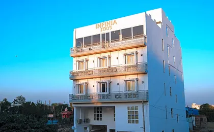 Infinia Stays - A Boutique Hotel