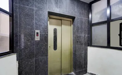 OYO Townhouse 1090 Fantasea Hotels