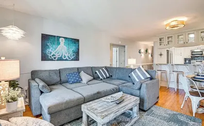 Ocean Access & Balcony: Surfside Beach Condo
