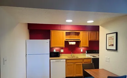 Value Suites Extended Stay - St Louis