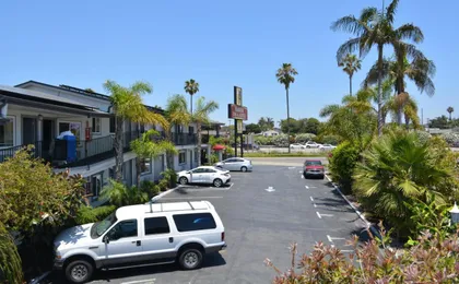 Harbor Inn & Suites Oceanside