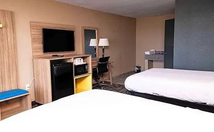Days Inn by Wyndham Batesville AR