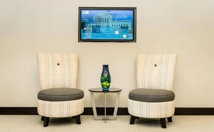 Holiday Inn Express & Suites Austin Nw - Arboretum Area