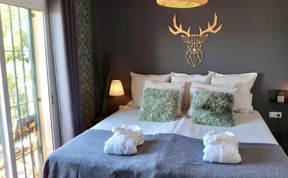 Carmen Rooms