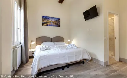Opera - Sinfonia - Minuetto - Melody Apartments by Mamo Florence