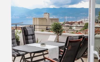105m2 Penthouse Sea View Rijeka, Free Garage Parking