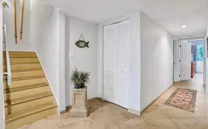 Oceanfront Condo With Direct Beach Access, Pool, Balcony, Grilling Area, & AC