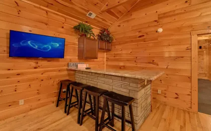 Misty Mountain Lodge