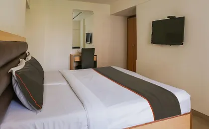 Townhouse Mumbai International Airport
